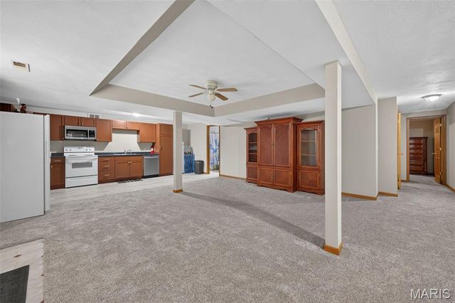 2101 Deer Run Meadows, Troy, MO 63379