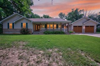 2101 Deer Run Meadows, Troy, MO 63379