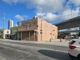 130 NW 14th Street, Miami, FL 33136