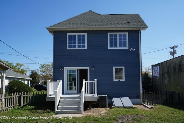 111 Main Street RD2, Avon-by-the-sea, NJ 07717