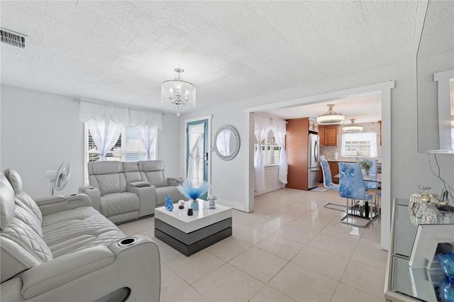 1309 W ARCTIC STREET, Tampa, FL 33604