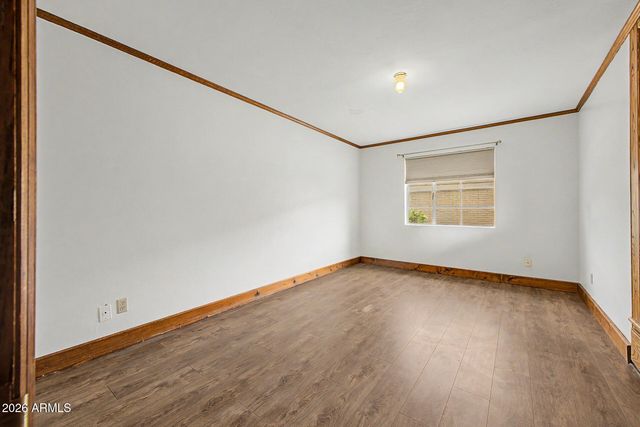 1739 E LUKE Avenue, Phoenix, AZ 85016