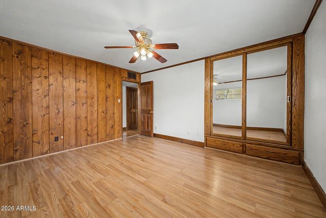 1739 E LUKE Avenue, Phoenix, AZ 85016