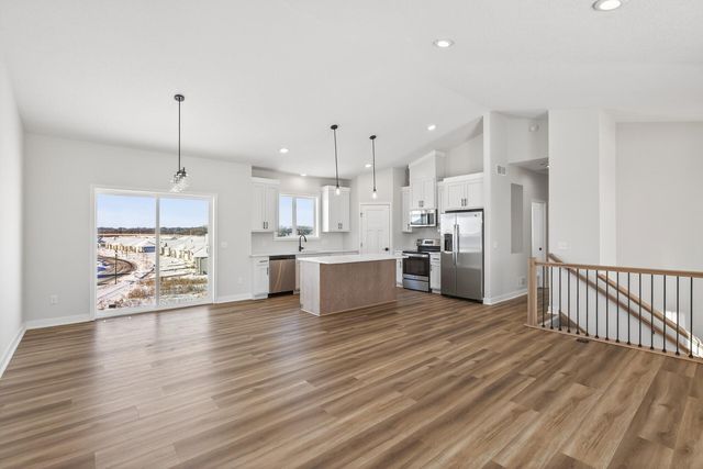 19197 Colonial Trail, Farmington, MN 55024