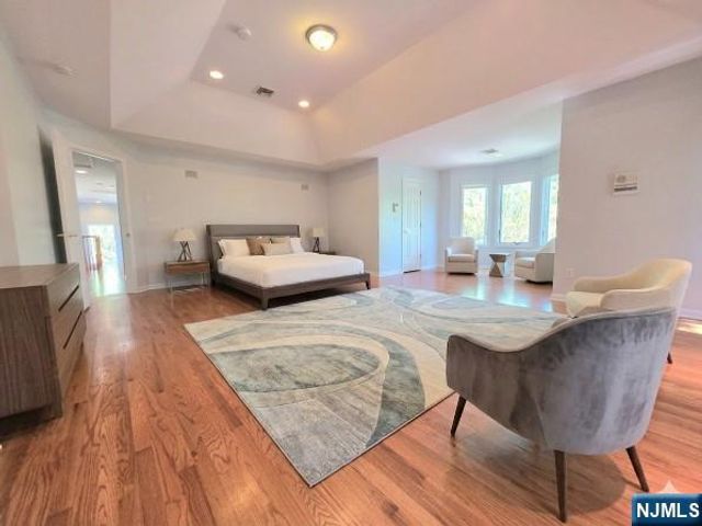 335 Bullard Avenue, Paramus, NJ 07652