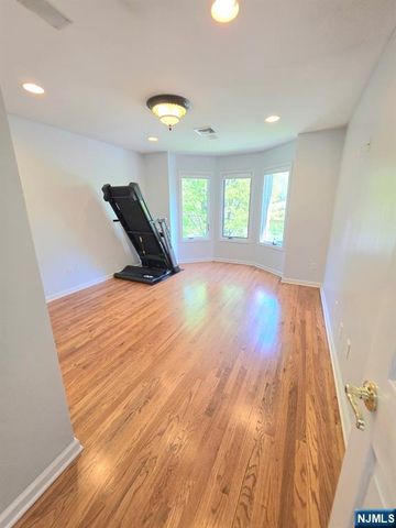 335 Bullard Avenue, Paramus, NJ 07652