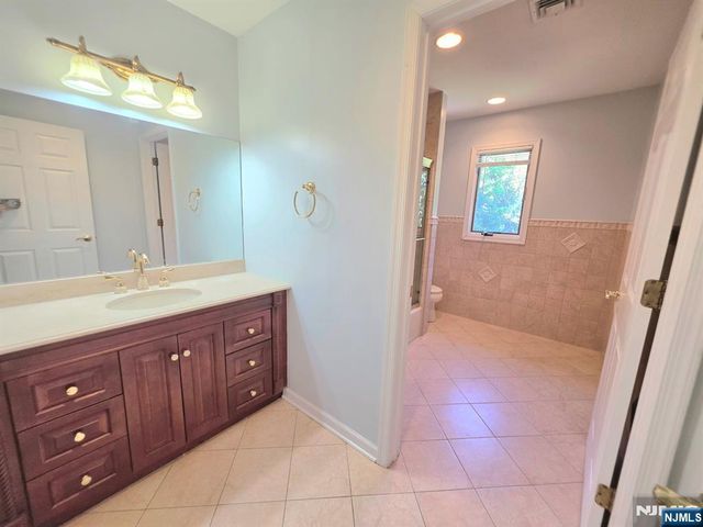 335 Bullard Avenue, Paramus, NJ 07652