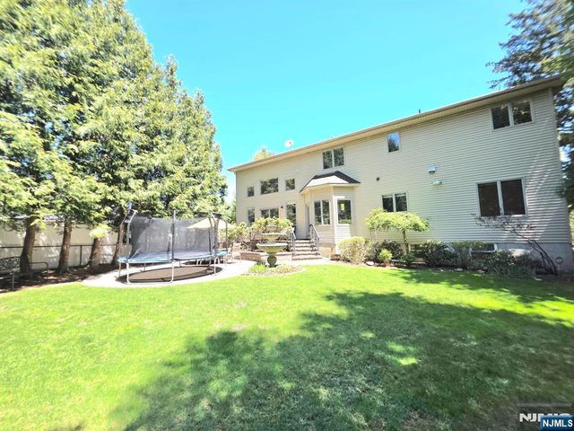 335 Bullard Avenue, Paramus, NJ 07652