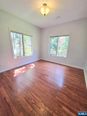 335 Bullard Avenue, Paramus, NJ 07652