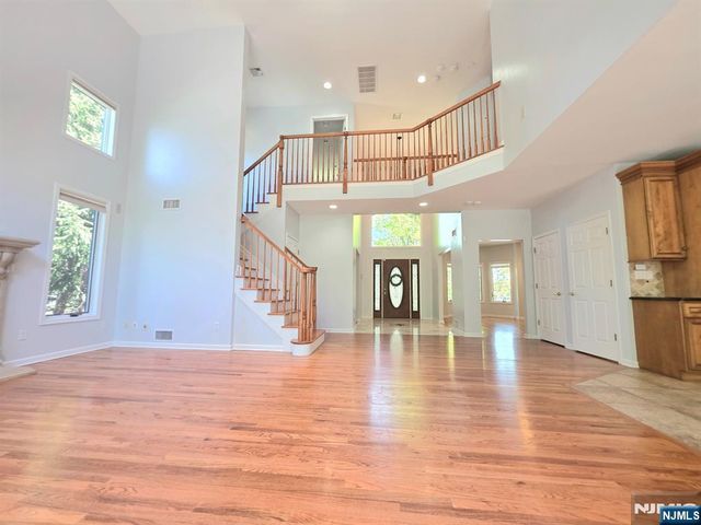 335 Bullard Avenue, Paramus, NJ 07652