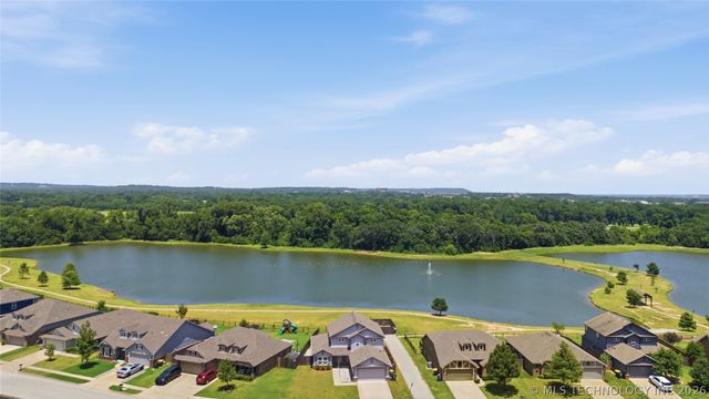 10409 S Nathan Street, Jenks, OK 74037