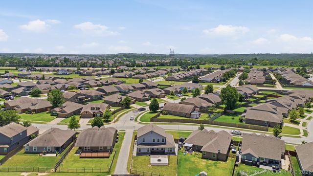 10409 S Nathan Street, Jenks, OK 74037