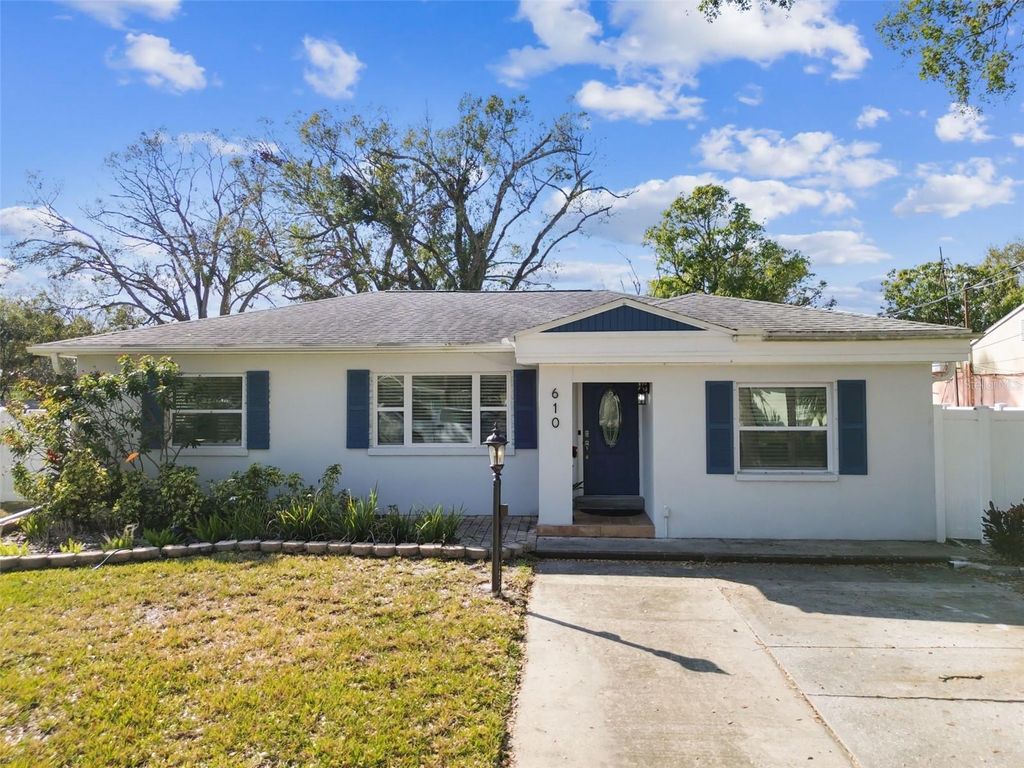 610 N WOODLYNNE AVENUE, Tampa, FL 33609