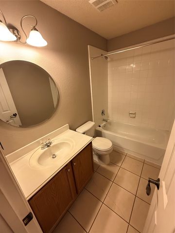 9301 Goldenview Drive, Fort Worth, TX 76244