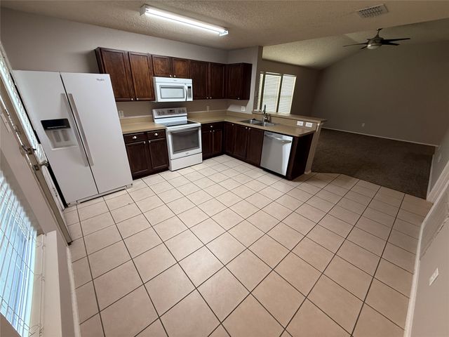 9301 Goldenview Drive, Fort Worth, TX 76244