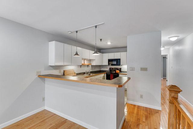 100 W Canal St Apt 40, Winooski, VT 05404