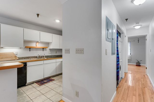 100 W Canal St Apt 40, Winooski, VT 05404