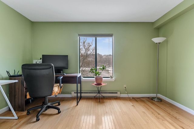 100 W Canal St Apt 40, Winooski, VT 05404