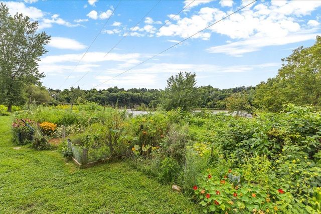 100 W Canal St Apt 40, Winooski, VT 05404