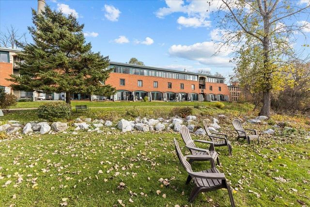 100 W Canal St Apt 40, Winooski, VT 05404