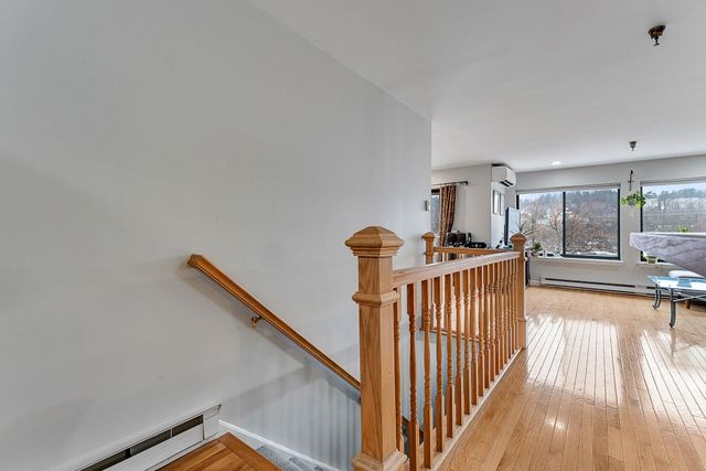 100 W Canal St Apt 40, Winooski, VT 05404