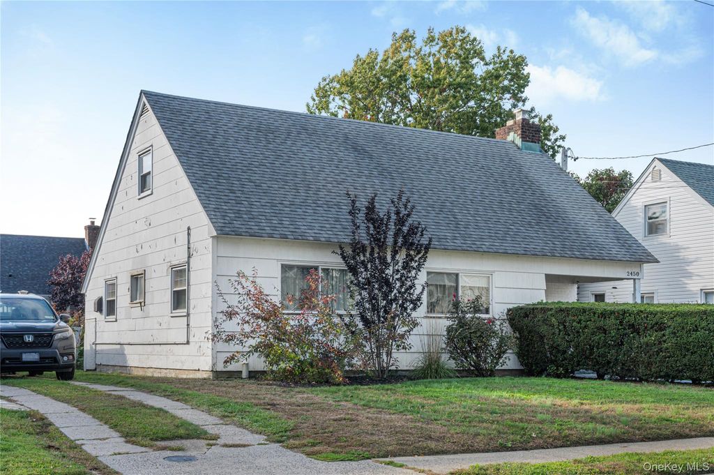 2450 Mermaid Avenue, Wantagh, NY 11793 — photo 5