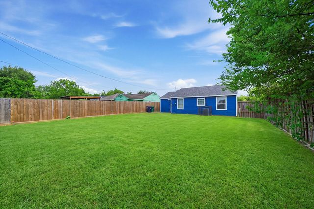 5330 Pershing Street, Houston, TX 77033