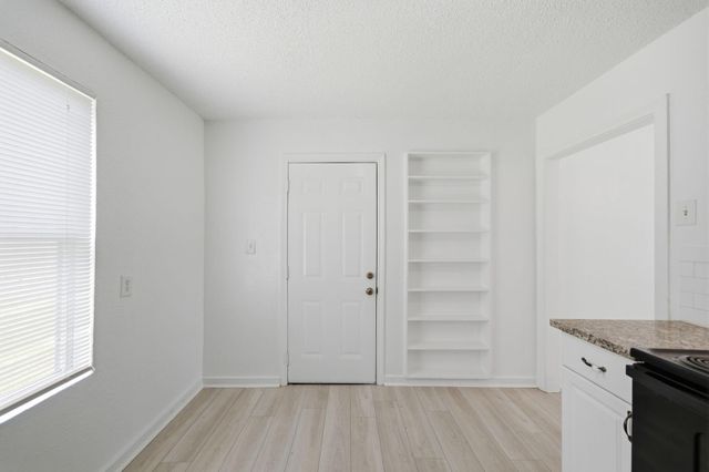 5330 Pershing Street, Houston, TX 77033