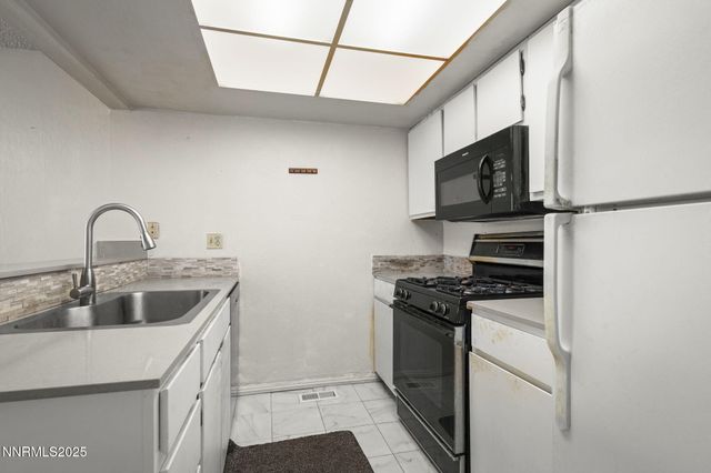 2371 Roundhouse Road, Sparks, NV 89431