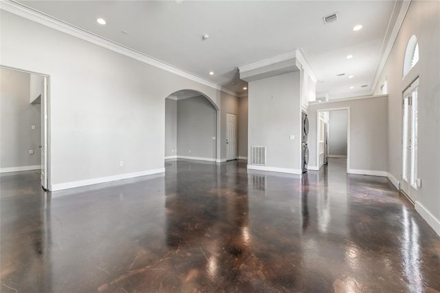 5801 Winsome Lane 201, Houston, TX 77057