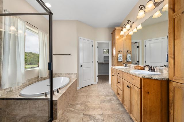 216 Independence DR, Georgetown, TX 78633