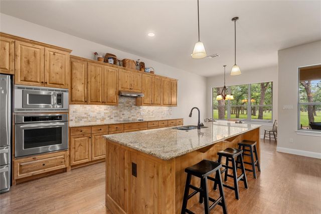 216 Independence DR, Georgetown, TX 78633