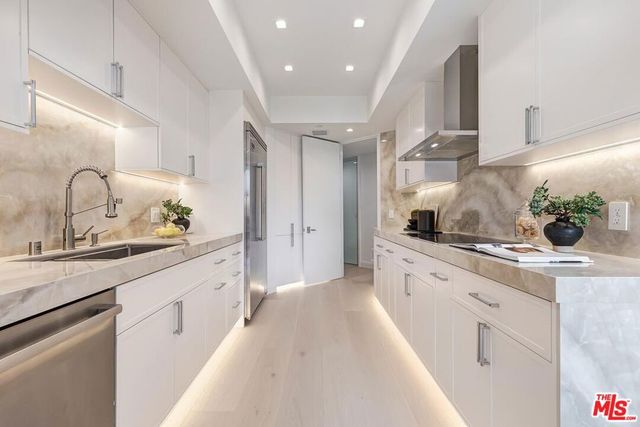 300 N Swall Drive 356, Beverly Hills, CA 90211