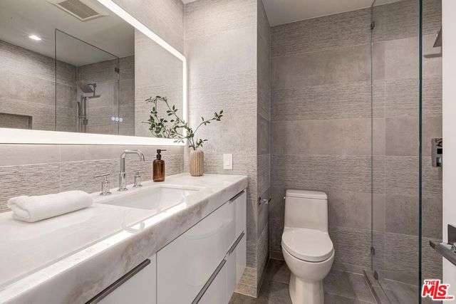 300 N Swall Drive 356, Beverly Hills, CA 90211