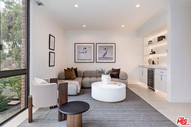 300 N Swall Drive 356, Beverly Hills, CA 90211