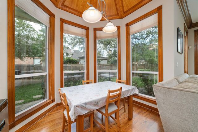 10 E Rock Wing Place, The Woodlands, TX 77381