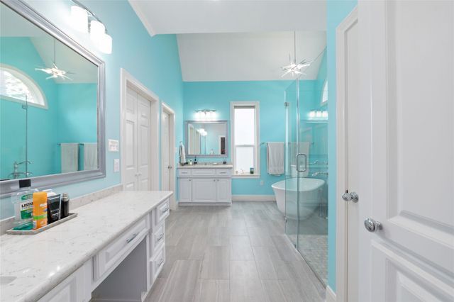 10 E Rock Wing Place, The Woodlands, TX 77381