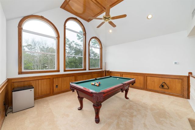 10 E Rock Wing Place, The Woodlands, TX 77381