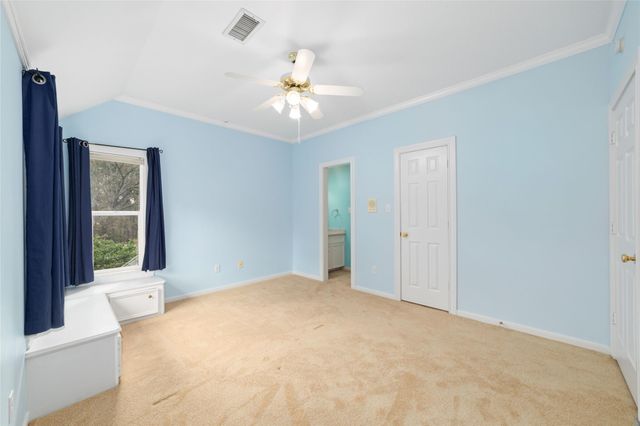 10 E Rock Wing Place, The Woodlands, TX 77381