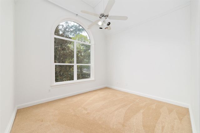 10 E Rock Wing Place, The Woodlands, TX 77381