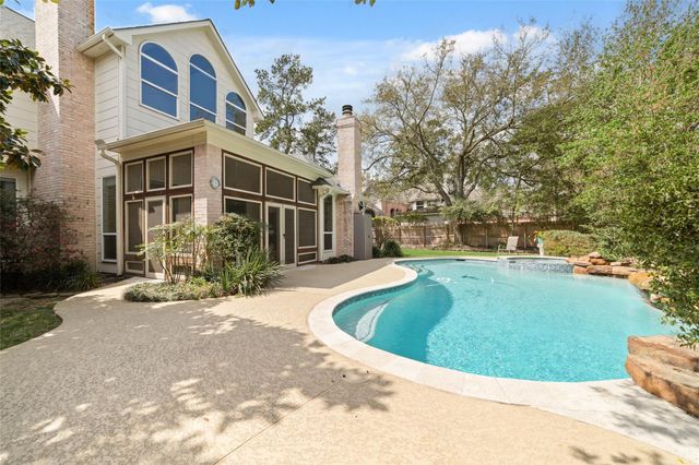 10 E Rock Wing Place, The Woodlands, TX 77381