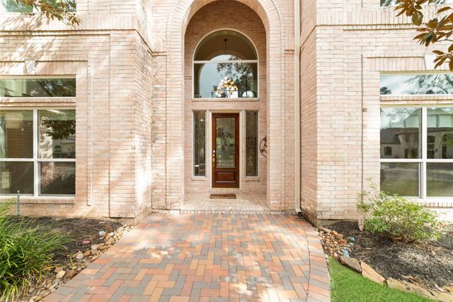 10 E Rock Wing Place, The Woodlands, TX 77381