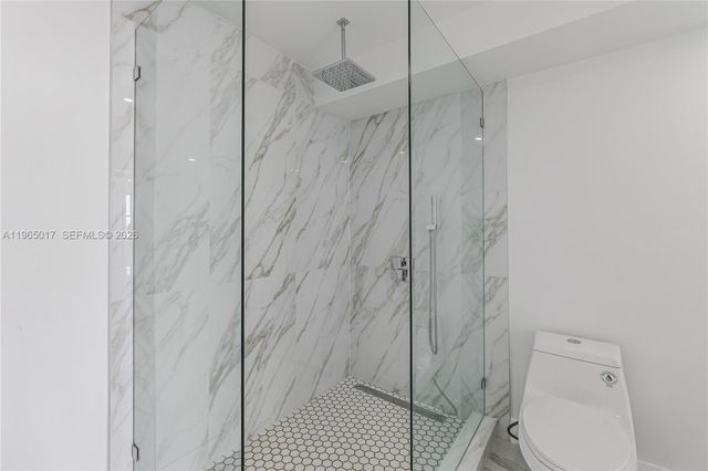 1800 NE 114th St 1004, Miami, FL 33181