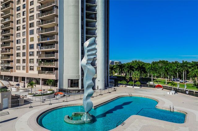 1800 NE 114th St 1004, Miami, FL 33181