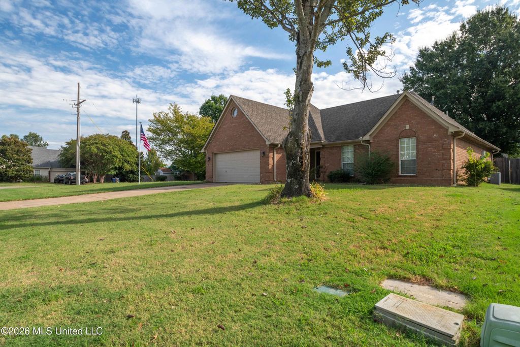 5860 Ridgetop Drive, Horn Lake, MS 38637 — photo 2