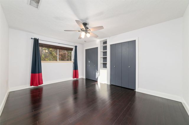 67 Woodhaven Wood Drive, The Woodlands, TX 77380