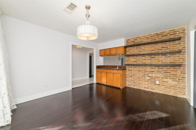 67 Woodhaven Wood Drive, The Woodlands, TX 77380