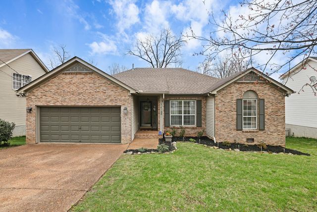 2704 Leesa Ann Ln, Old Hickory, TN 37138