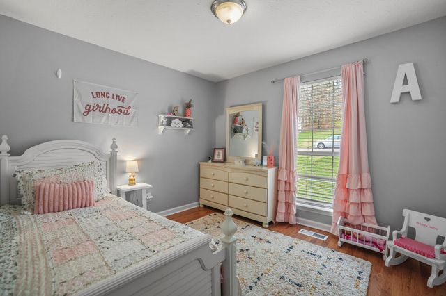 2704 Leesa Ann Ln, Old Hickory, TN 37138