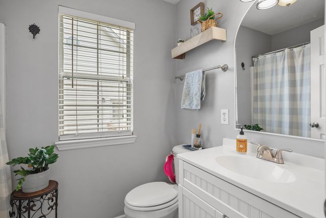 2704 Leesa Ann Ln, Old Hickory, TN 37138